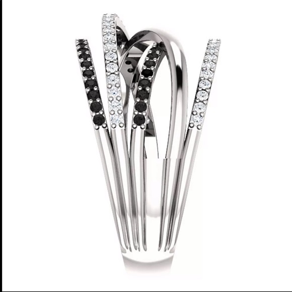 New Women’s 925 Silver Sapphire Beautiful Ring - Picture 4 of 6